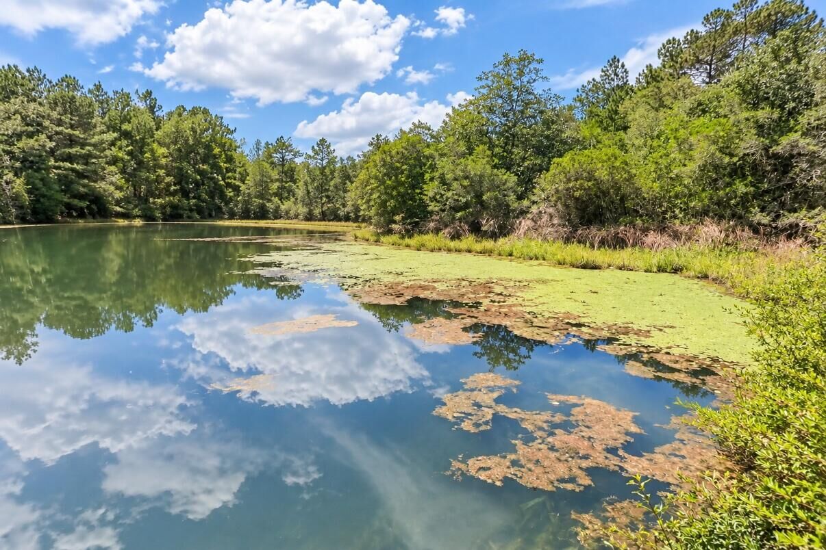 Property Photo:  4444 Sundance Way  FL 32564 
