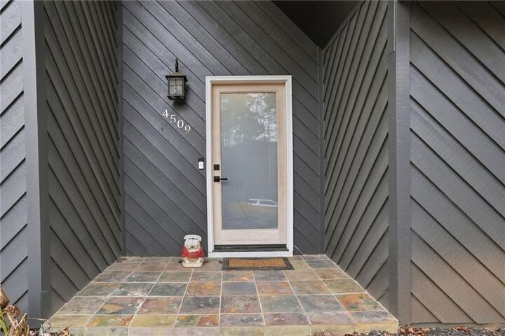 Property Photo:  4509 N Landing Drive  GA 30066 
