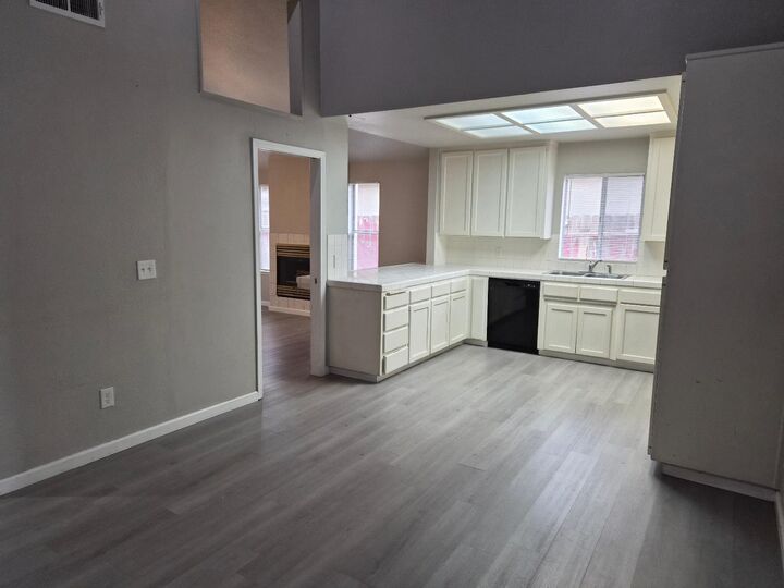 Property Photo:  5660 W Tenaya Avenue  CA 93722 