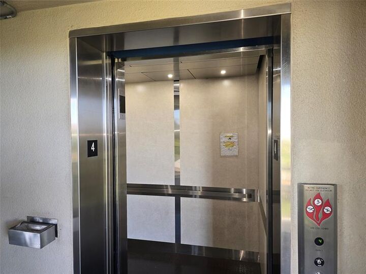 Property Photo:  550 SW 138th Ave 402K  FL 33027 