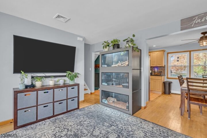 Property Photo:  6 Gail Rd  NJ 08844 