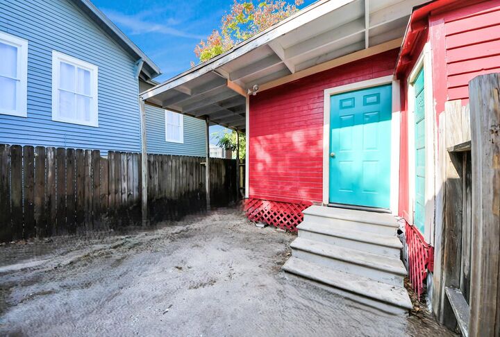 Property Photo:  1805 39th Street  TX 77550 