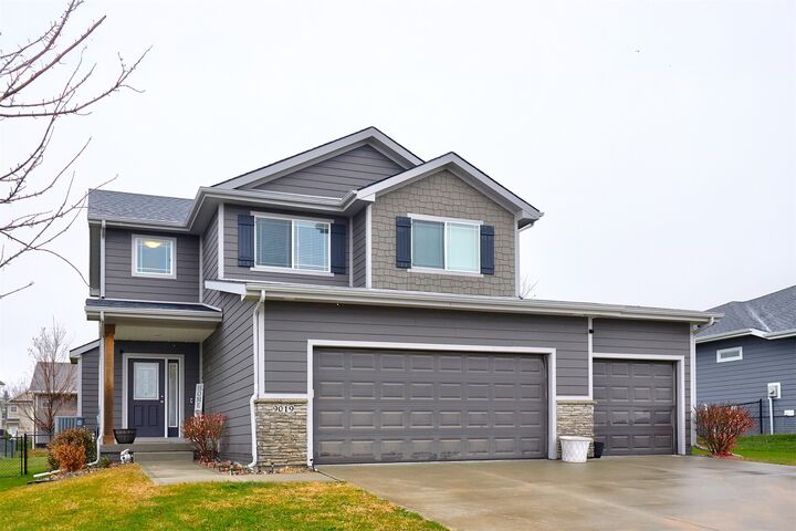 Property Photo:  9019 Cody Drive  IA 50266 