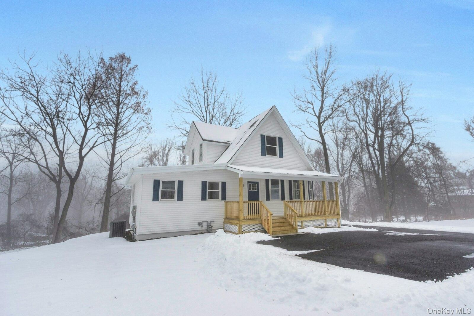 Property Photo:  570 Kings Highway  NY 10989 