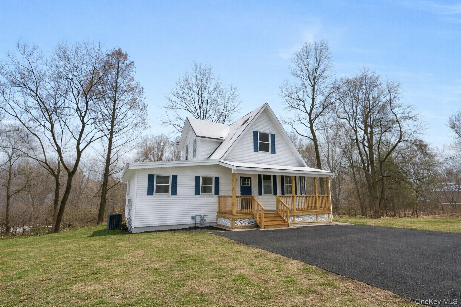 Property Photo:  570 Kings Highway  NY 10989 