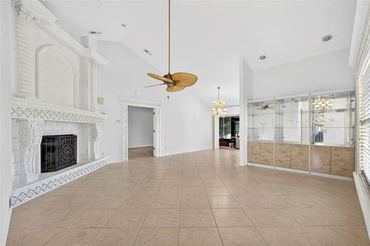 Property Photo:  2620 Enterprise Road E E14  FL 33759 