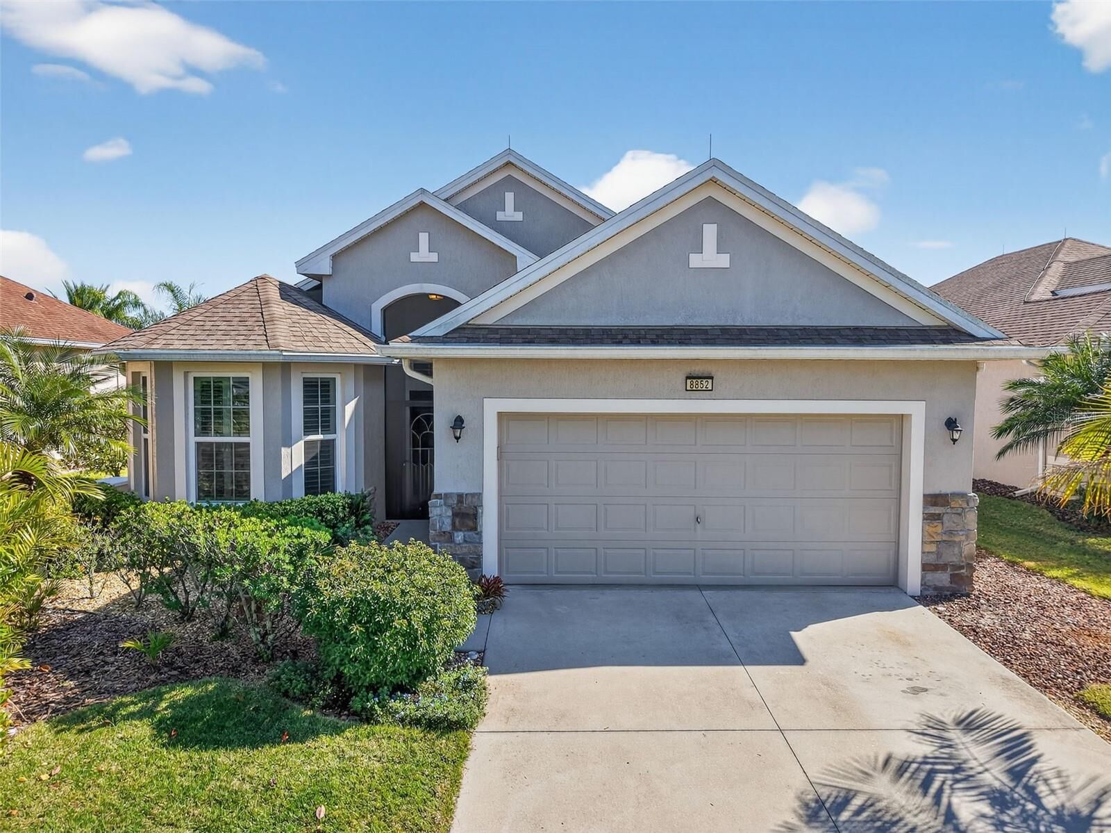 Property Photo:  8852 Bridgeport Bay Circle  FL 32757 