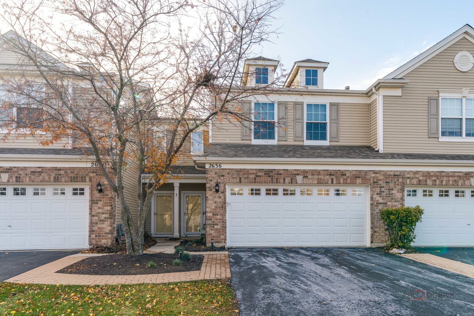 Property Photo: 2636 Evergreen Circle IL 60050
