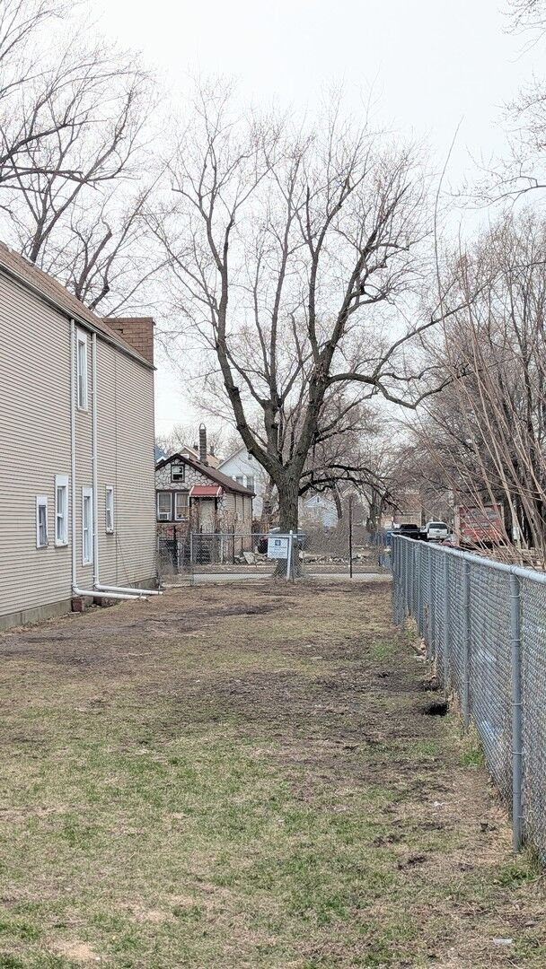 Property Photo: 4805 S Elizabeth Street IL 60609