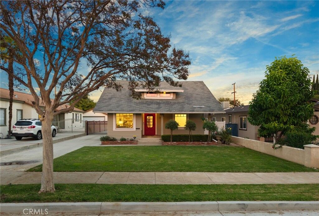 Property Photo:  124 N Valencia Street  CA 91801 