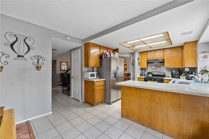 Property Photo: 21060 Pala Foxia CA 92557