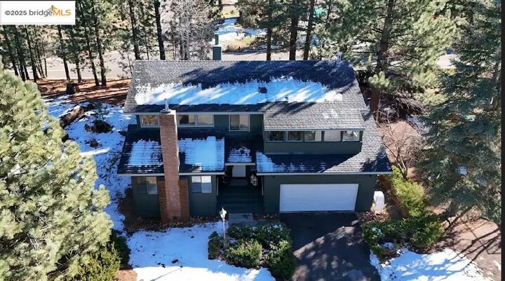 Property Photo:  2524 Cattlemans Trl  CA 96150 