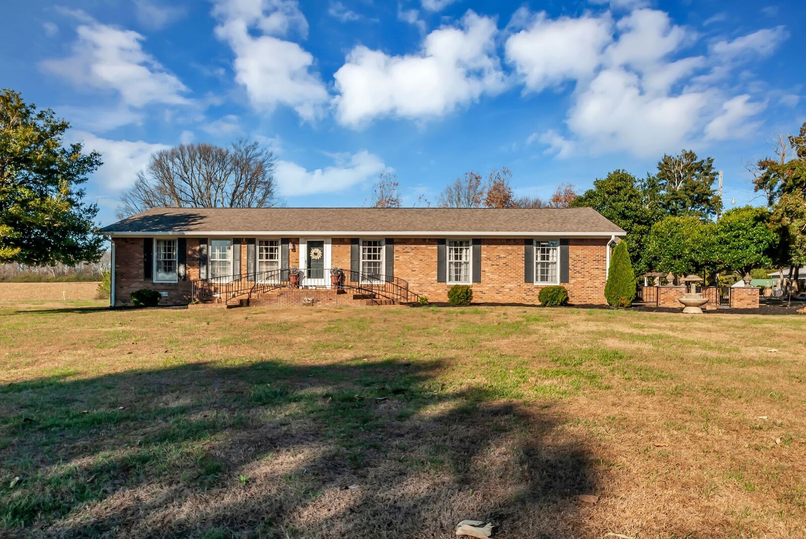 Property Photo:  104 Glendale Rd  TN 38469 