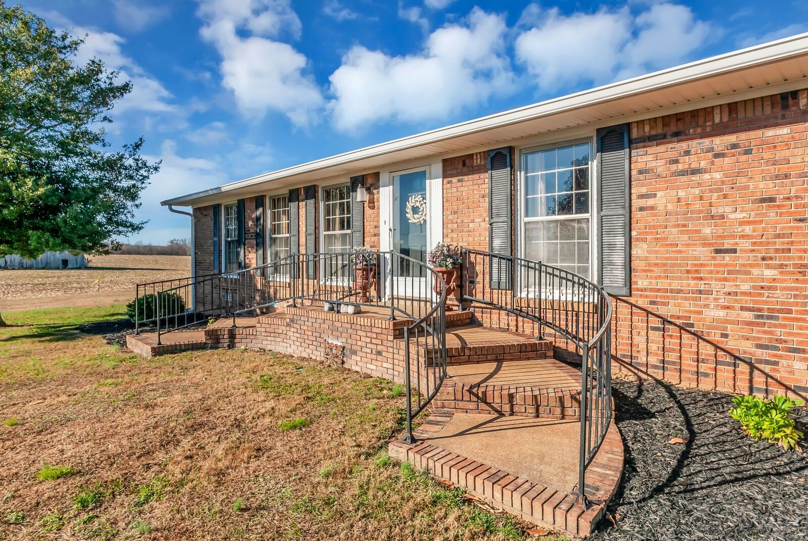 Property Photo: 104 Glendale Rd TN 38469