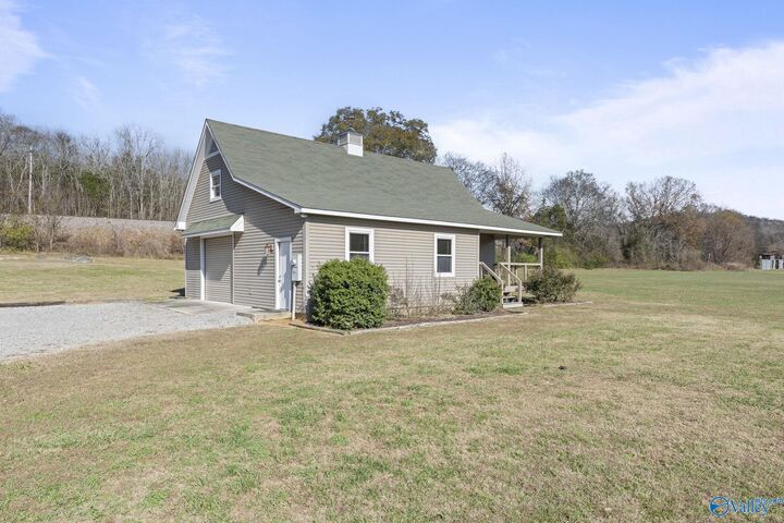 Property Photo:  391 Robinwood Lane  AL 35776 