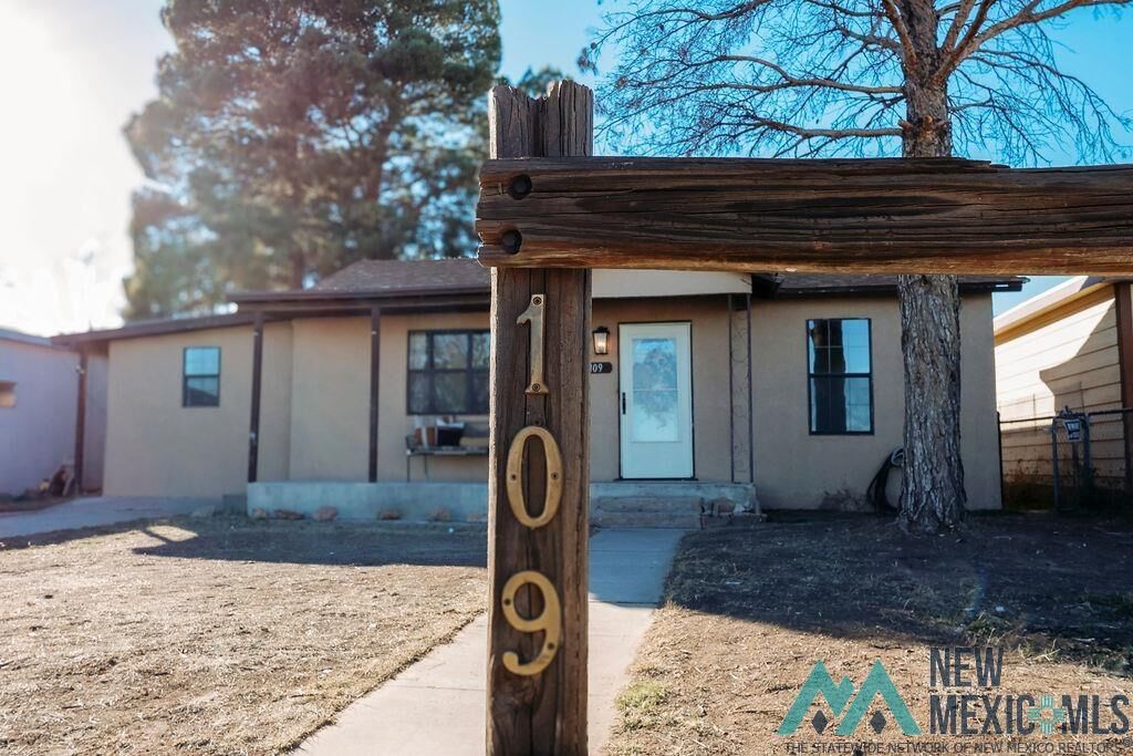 Property Photo: 109 N Tenth Street NM 88220-3015