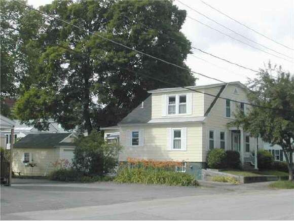 Property Photo:  19 Franklin St  NH 03301 