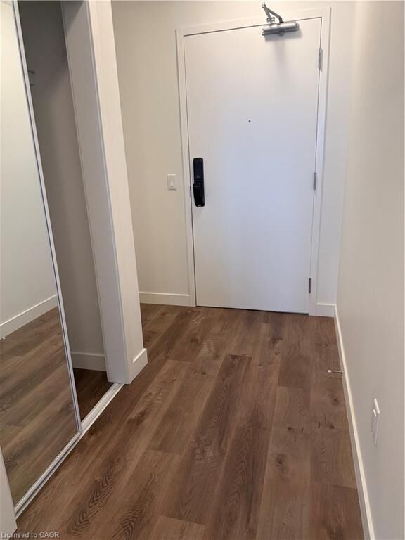 Property Photo:  461 Green Road 527  ON L8E 5B4 