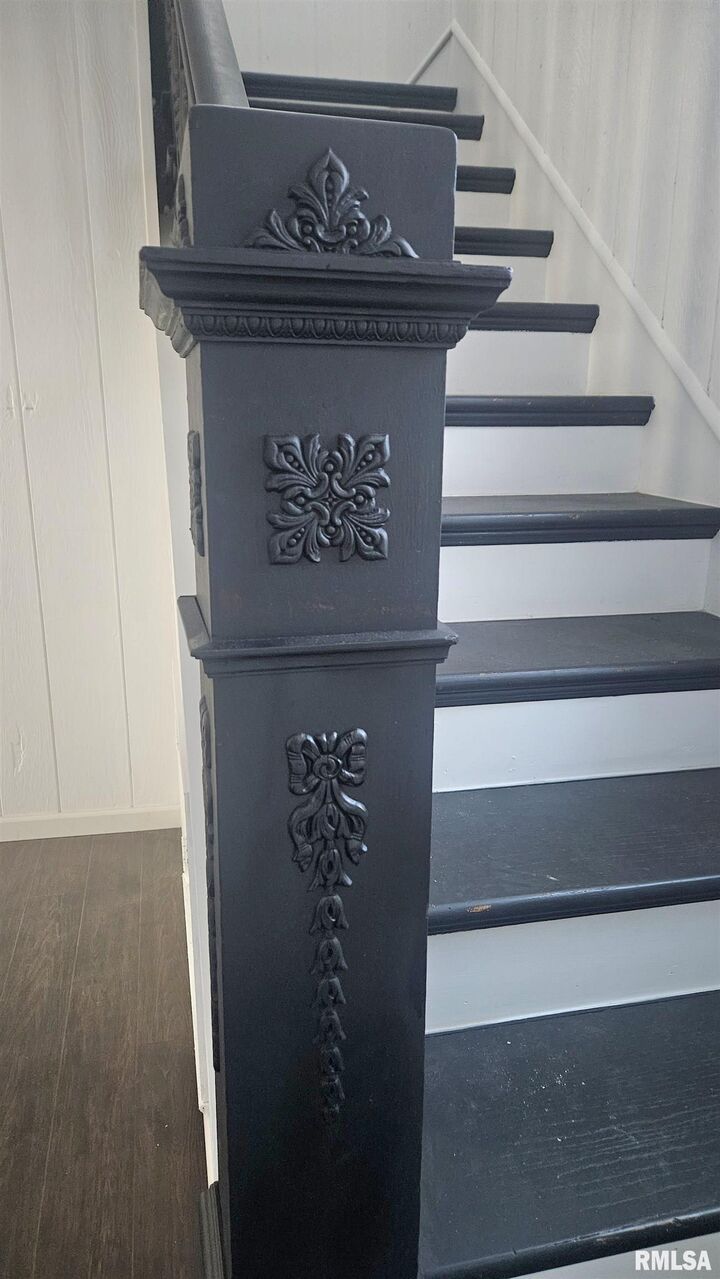 Property Photo:  428 N Main Street  IL 61542 