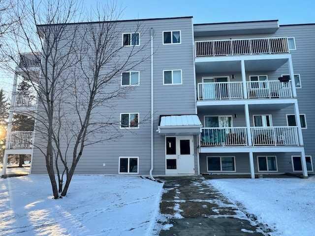 Property Photo:  5418 52 Street #205  AB T4V 4A6 