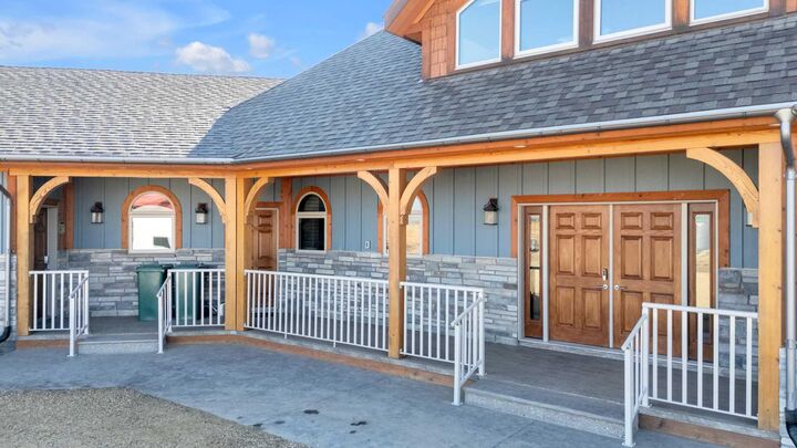 Property Photo: 28012 Township Road 394 AB T4M 0R6