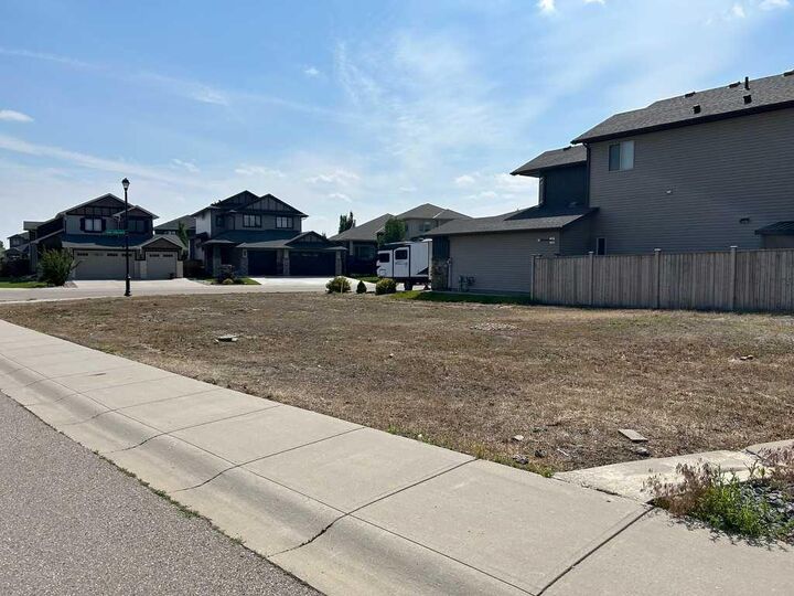 Property Photo: 14 Canyon Estates Lane W AB T1K 5W7