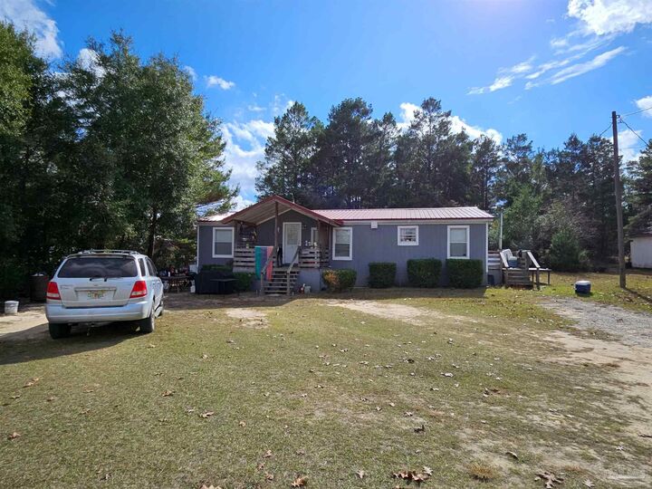 Property Photo:  236 Laurel Dr  FL 32433 