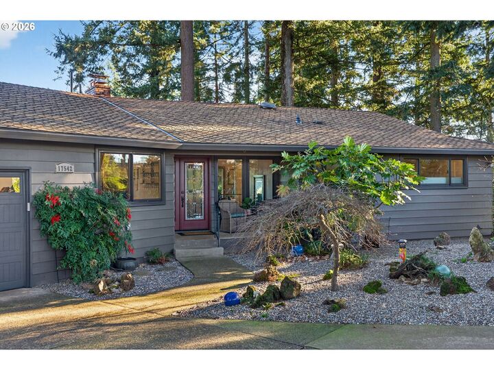 Property Photo: 17542 Kirkwood Rd OR 97027