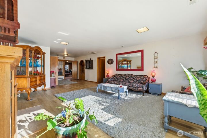 Property Photo: 310 W 5th Street WA 99361