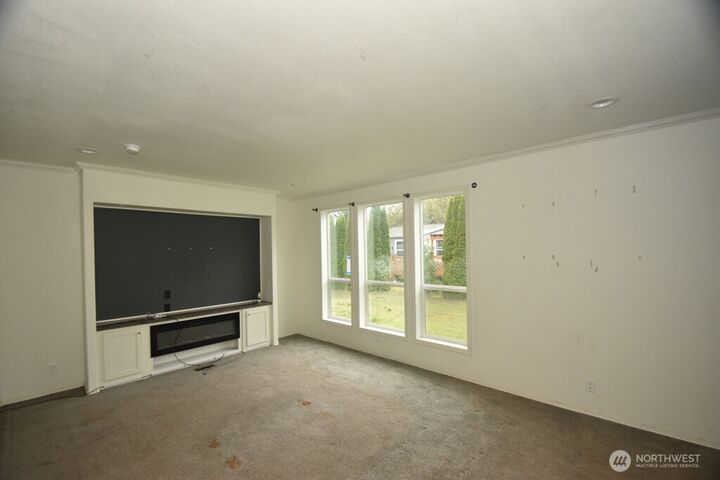 Property Photo: 4256 Northgate Drive WA 98277