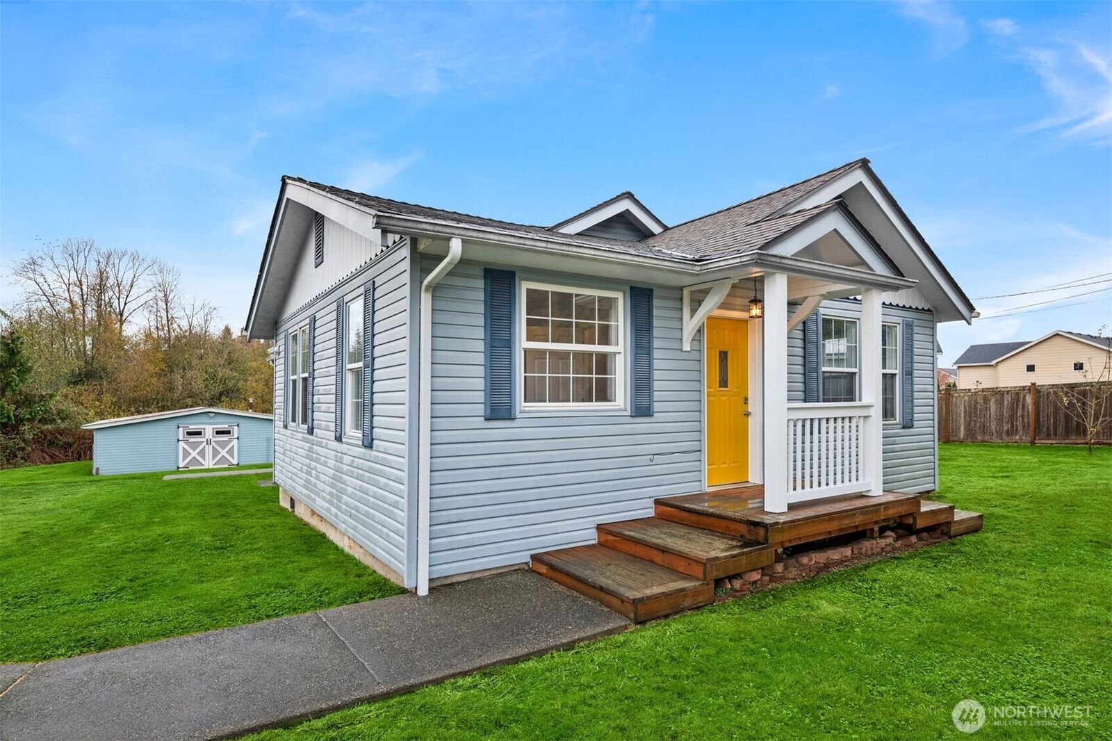 Property Photo:  1508  79th Avenue SE  WA 98258 