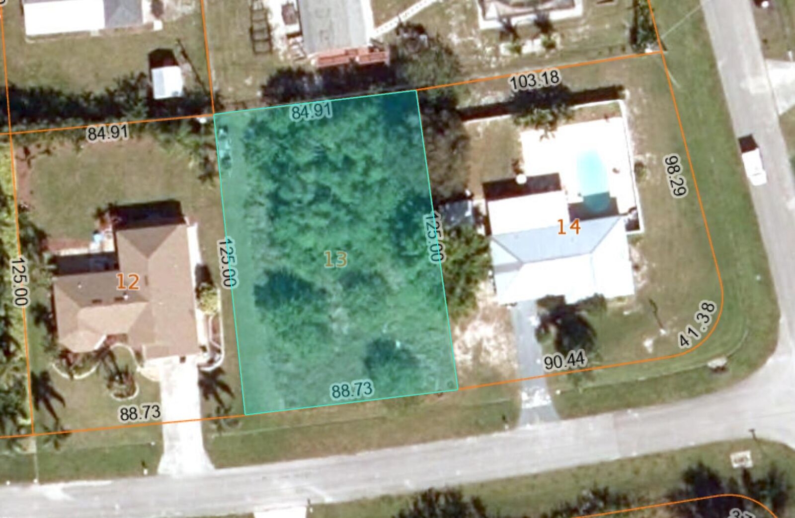 Property Photo: 517 SW Kaabe Avenue FL 34953