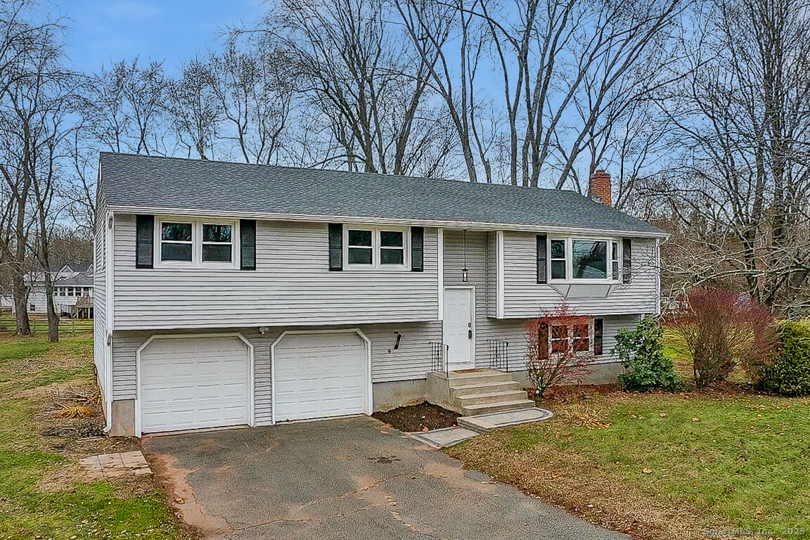 Property Photo:  31 Wendy Drive  CT 06074 