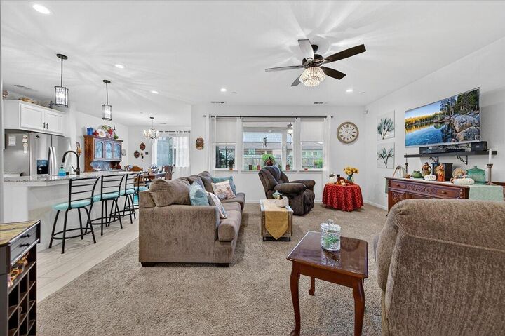 Property Photo: 2241 E Monte Verde Court CA 93292