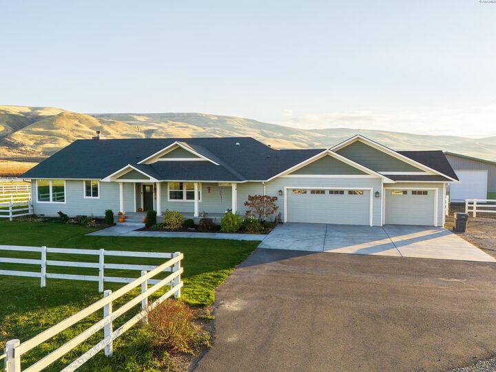 67809 W Island View Pr NW  Prosser WA 99350 photo