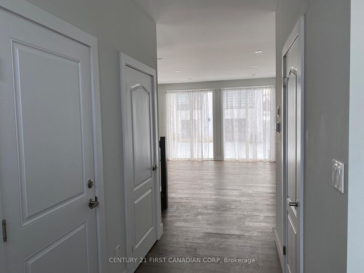 Property Photo:  1820 Canvas Way 11  ON N5X 0N5 