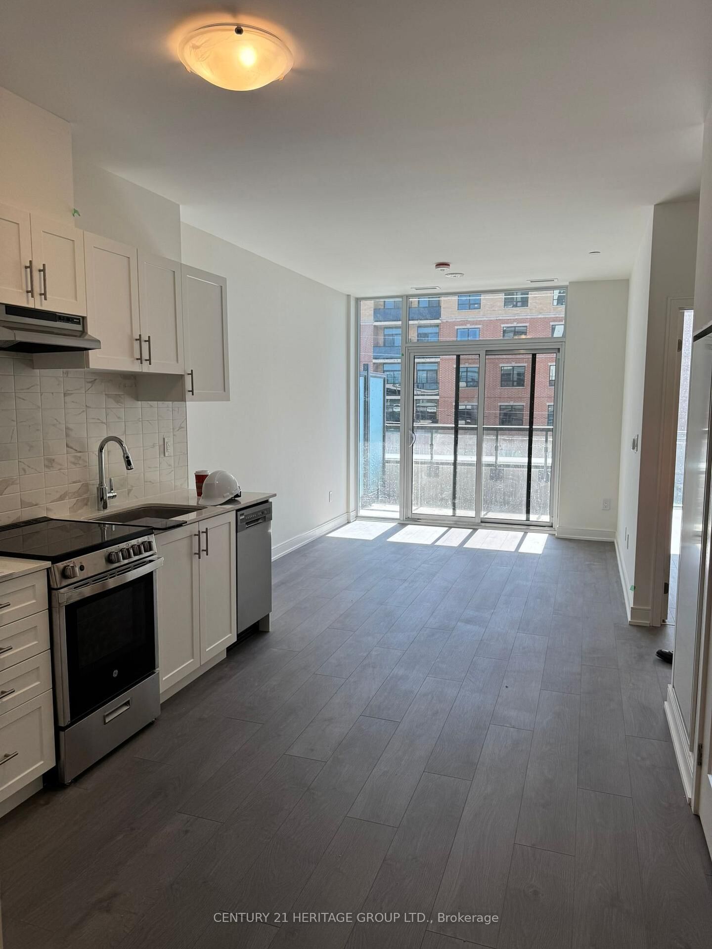 Property Photo: 715 Davis Drive 315 ON L3Y 0J2