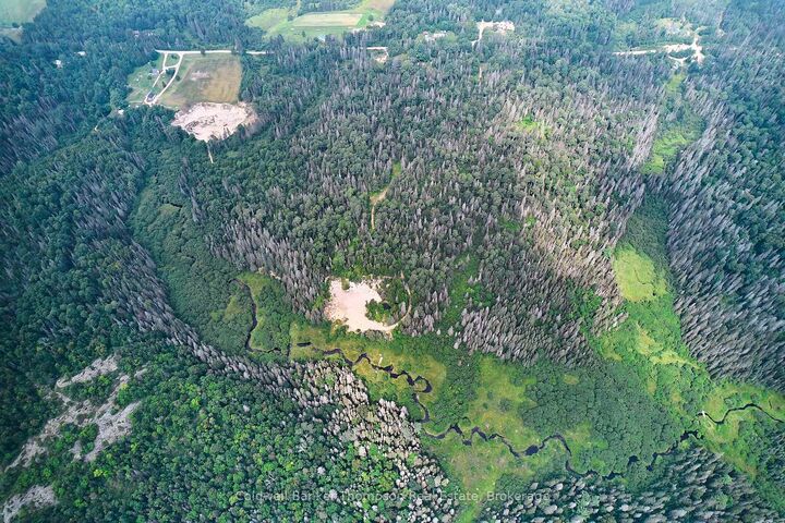 Property Photo:  185 Halls Road E  ON P0A 1Z0 