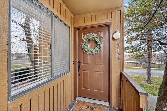 Property Photo:  9144 S Jefferson Pl  UT 84070 