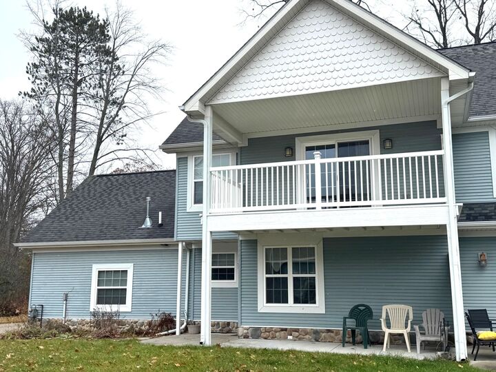 Property Photo:  103 Ultra Court  MI 48653 