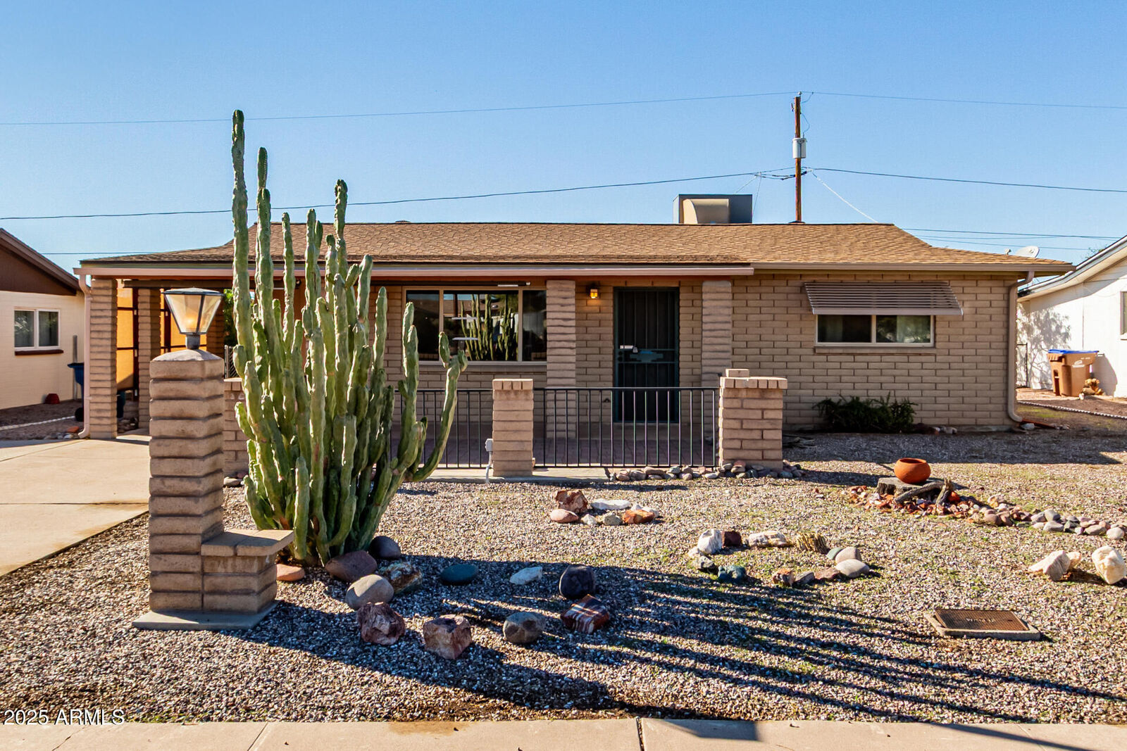 Property Photo:  1206 S Grand Drive  AZ 85120 