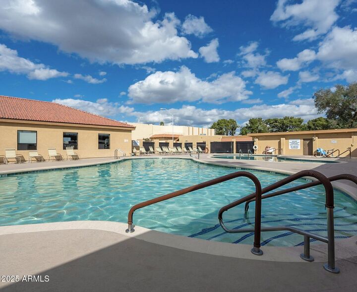 Property Photo:  425 S Parkcrest -- 322  AZ 85206 