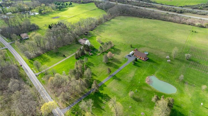 Property Photo: 883 Savage Road NY 14428