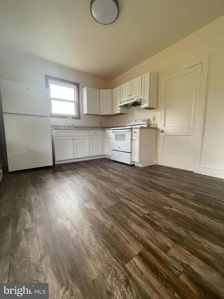 Property Photo:  452 W 1st Street 3  PA 19508 