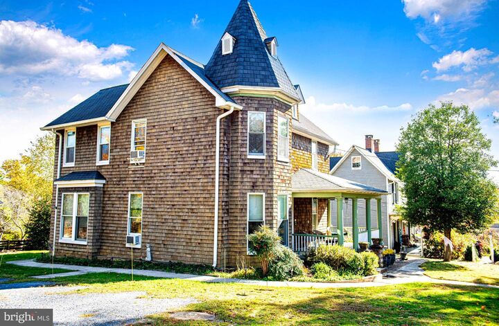 Property Photo: 1537 S Rolling MD 21227