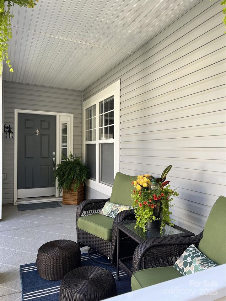 Property Photo: 13308 Centerview Lane NC 28078