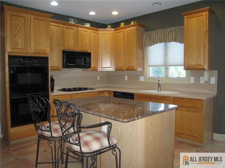 Property Photo:  2 Colonial Court  NJ 08536 