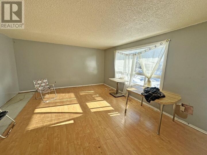 Property Photo: 124 Highland Crescent ON P0T 2H0