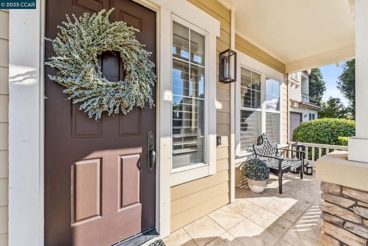 Property Photo:  113 Bordeaux Ct  CA 94553 