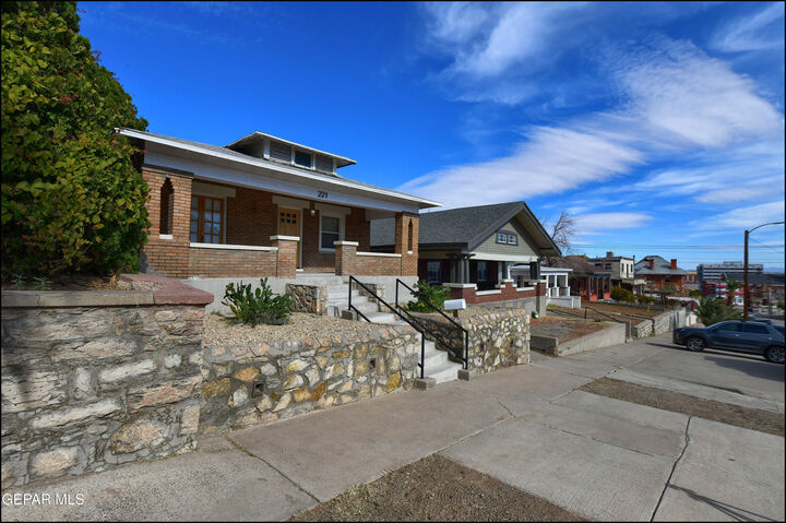 Property Photo: 221 W Nevada Avenue TX 79902